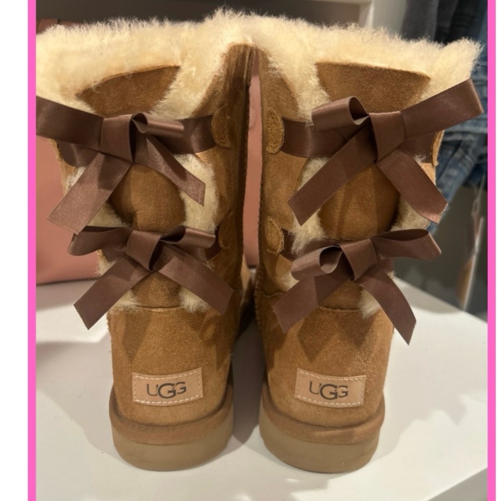 UGG Tan Boots with Cream Shearling and Brown Bows